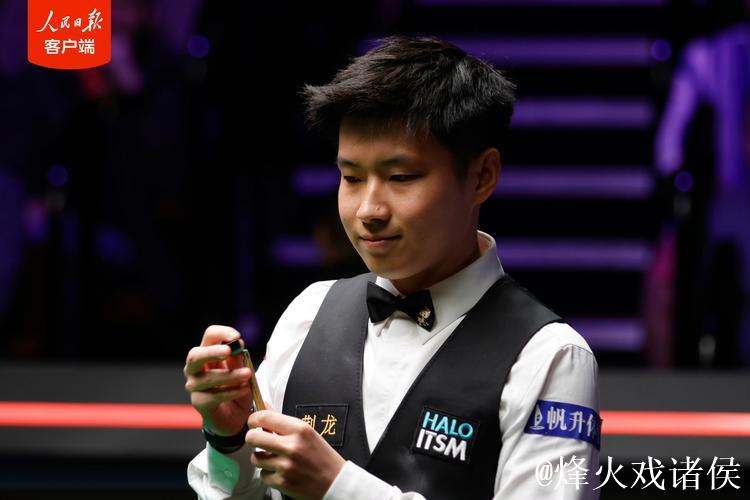 斯诺克上海大师赛：赵心童6-2获胜 下一轮挑战丁俊晖